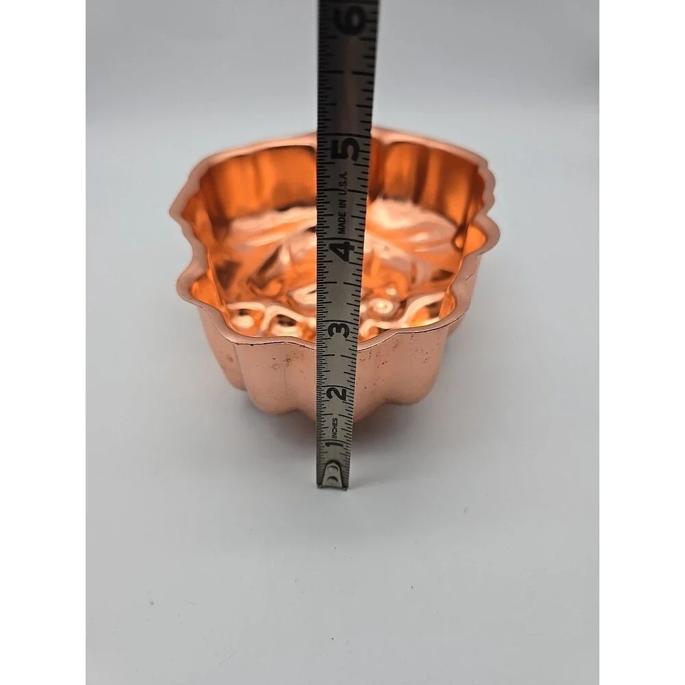 Vintage Wear-Ever Copper Tone Aluminum 6 Cup Cluster Of Grapes Jello Mold 2978